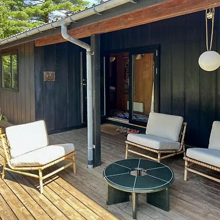 Authentic 70s Summer House By Skaerby Dom wakacyjny
