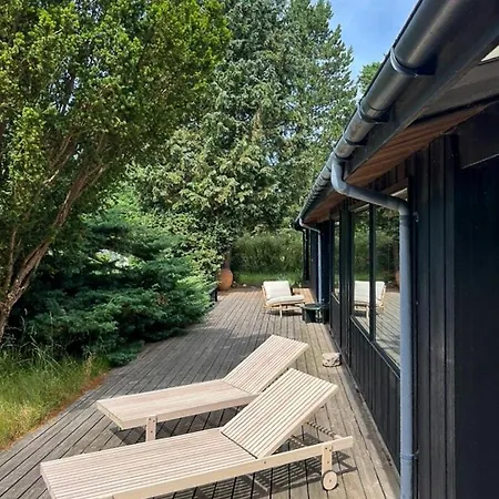 Authentic 70s Summer House By Skaerby Dom wakacyjny